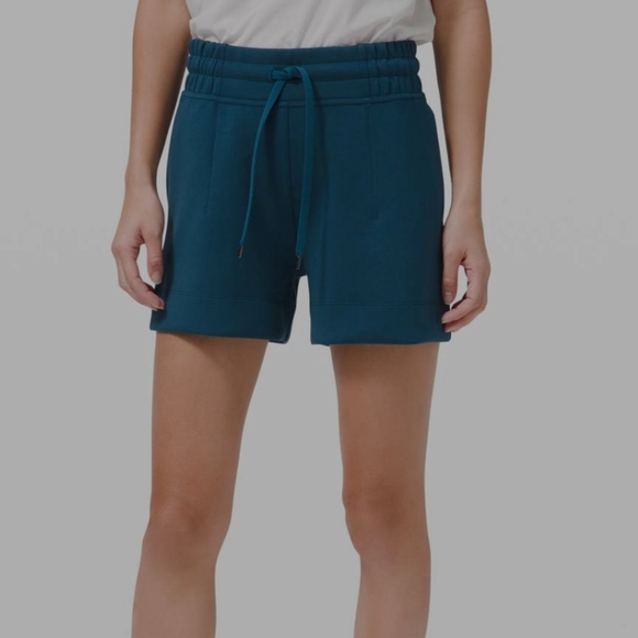 Lululemon Soft Ambitions High Rise Short 4" Size 4 - Picture 4 of 4